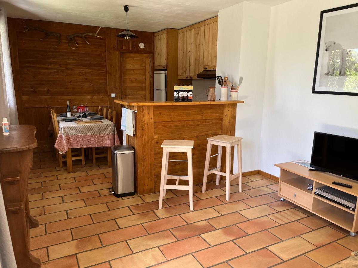 Appartement Rez De Jardin, 2 Chambres/ 4 Personnes, Garage. Briancon  Exterior photo